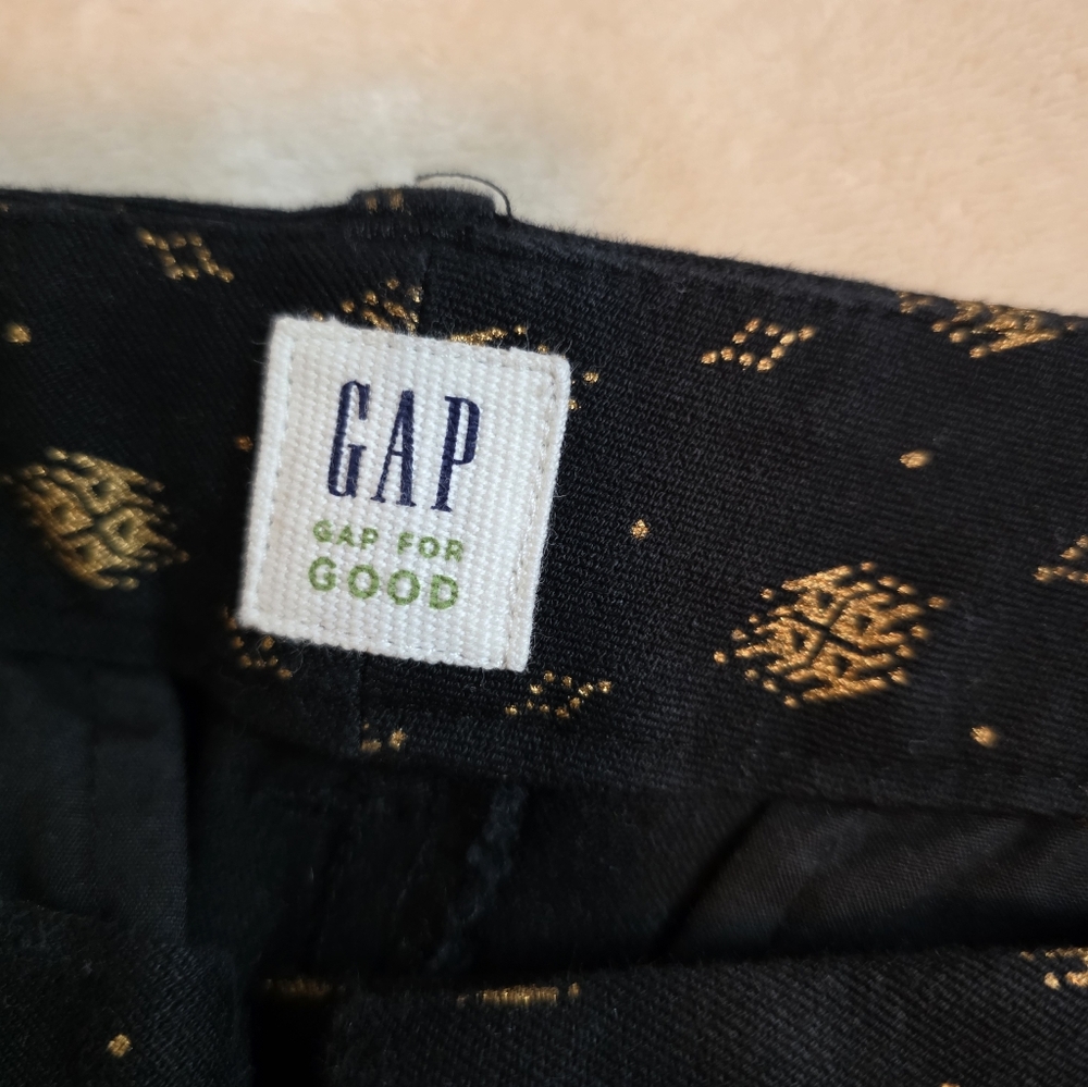 GAP Black Ankle Pants with Gold Accents